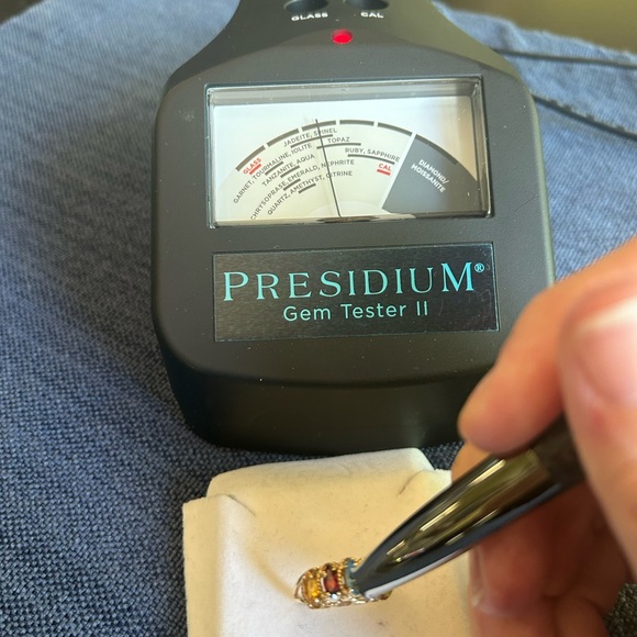 Genuine Peridot, Amethyst, Citrine,Topaz and Garnet in 10k gold ring - Picture 8 of 16